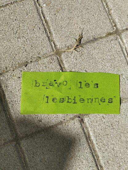 Patch à coudre « Bravo les lesbiennes » – Image 3